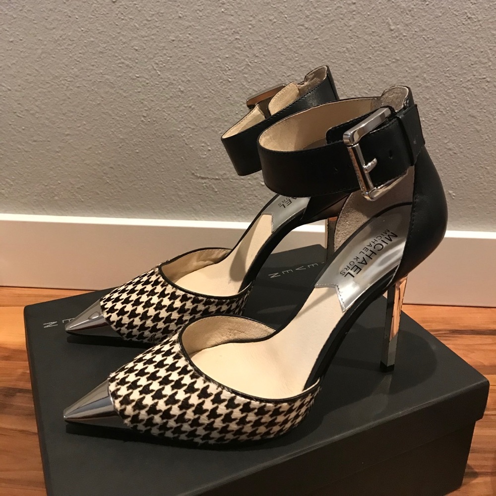 Michael Kors Zady ankle strap houndstooth heels